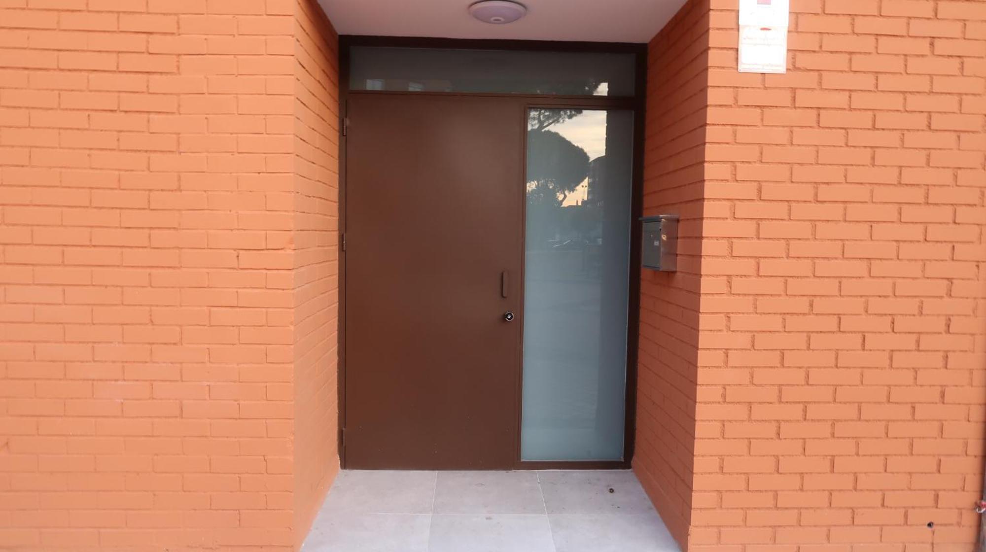Apartamento Ama Metropolitano 04 *